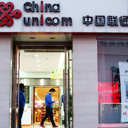 A China Unicom store in Hong Kong. Anti-corruption investigators on the mainland have been focusing on state-owned enterprises. Photo: Bloomberg
