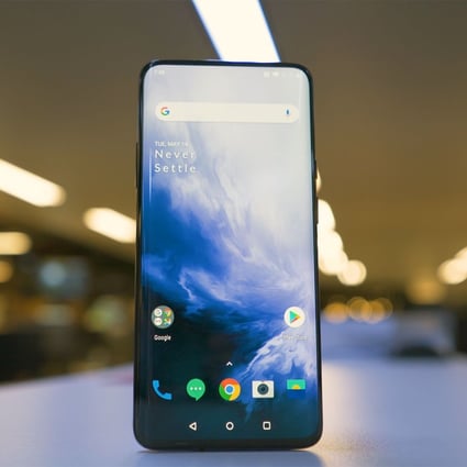 There’s a huge 6.7” screen here, but it’s not quite bezel-free — there’s still that pesky chin on the bottom. (Picture: Chris Chang/Abacus)