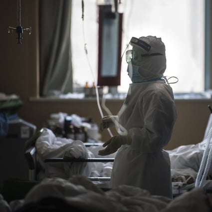 A nurse works in an ICU ward for coronavirus patients in Wuhan. (Picture: Xiao Yijiu/Xinhua)