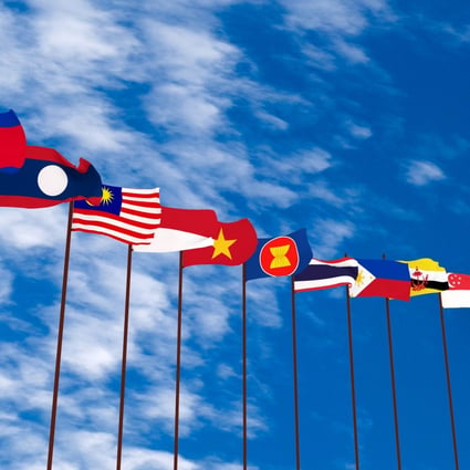 ASEAN has become the largest trading partner of Mainland China. Hong Kong businesses enjoy an enviable position to connect the two fast developing economies.
