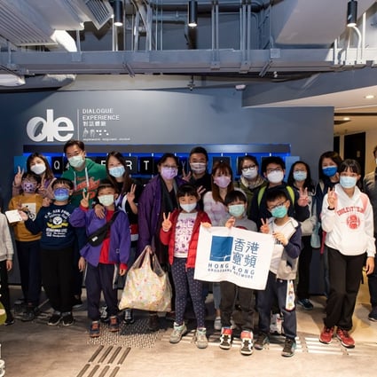 Embracing its community responsibilities, HKBN teamed up with Dialogue in the Dark Foundation and designed the Cyber Wellness in the Dark experiential tour for students.