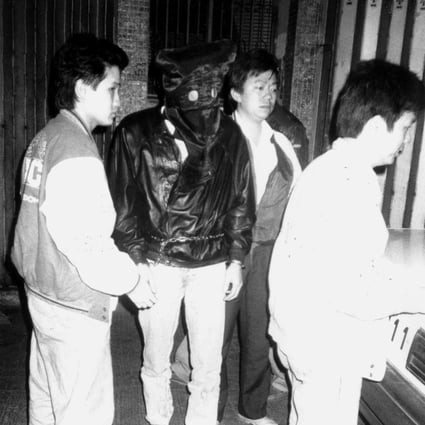 Police investigate the murder of Fu Tong at Kornhill Garden in 1988. Photo: SCMP