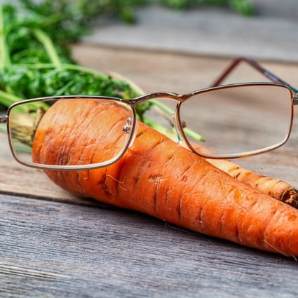 There have been many misconceptions about the human body that have been passed down through the years, such as that eating carrots can improve your eyesight. Various authors have methodically dispelled these myths. Photo: Shutterstock
