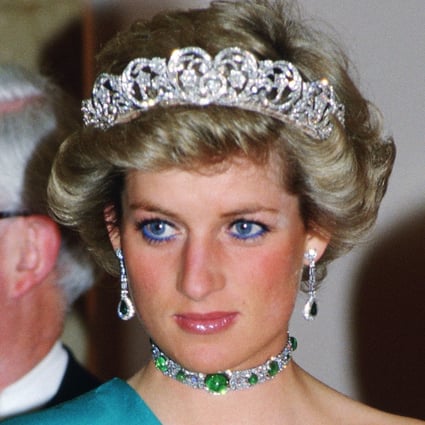 5 green high jewellery pieces recalling Princess Diana’s iconic choker ...
