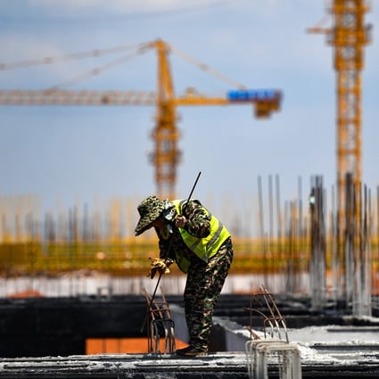 Beijing intends to scale back trillions of yuan worth of stimulus it launched last year. Photo: Xinhua 