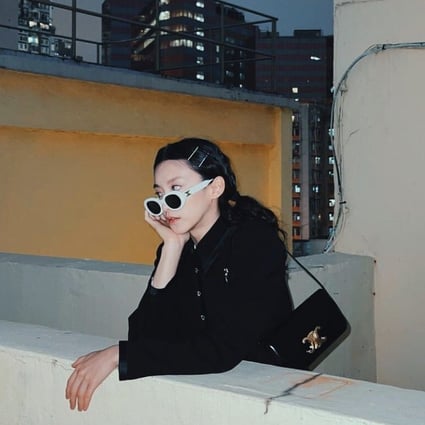 CELINE サングラス　LISA着用 Lisa 'Blackpink' wears CELINE Triomphe Sunglasses. . Discover the