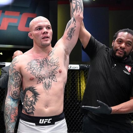 Anthony Smith celebrates after his submission victory over Devin Clark in their light heavyweight bout at the UFC Apex in Las Vegas on November 29, 2020. Photo: Zuffa LLC