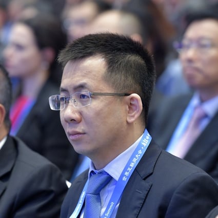 Zhang Yiming (right) CEO of ByteDance, attends the opening ceremony of the 5th World Internet Conference in Wuzhen, Zhejiang Province. Photo: AP