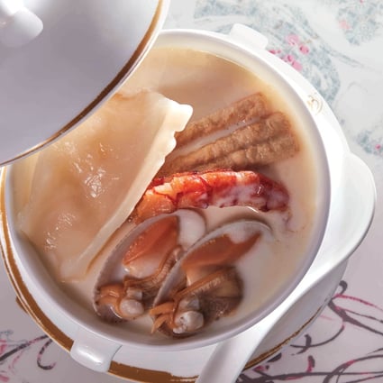 Fresh fish soup with fish maw and assorted seafood. Photo: Man Ho