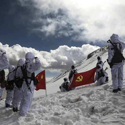 Chinese troops maintain watch on Himalayan border areas. Photo: Weibo
