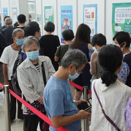 People queue for Covid-19 vaccinations at Lok Fu Place in Lok Fu on September 2. Photo: Sam Tsang