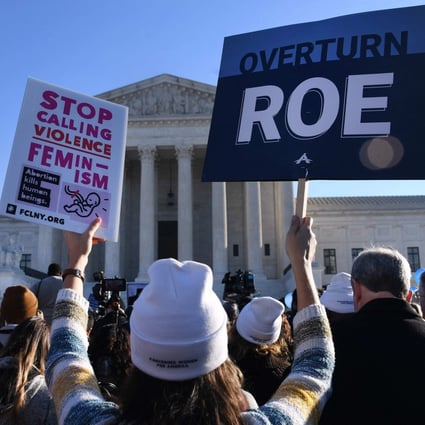 Abortion rights advocates and anti-abortion protesters demonstrate in front of the US Supreme Court in Washington on December 1. Photo: AFP