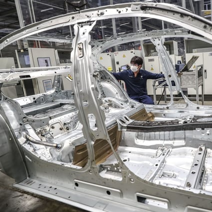 A man works at the Tiexi plant of BMW Brilliance Automotive (BBA) in the Liaoning provincial capital of Shenyang on February 17, 2020. Photo: Xinhua