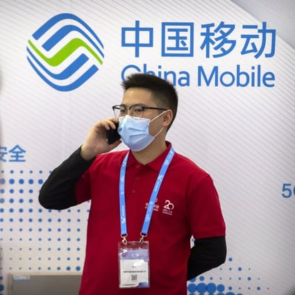 China Mobile’s IPO will complete the line-up of all three major carriers on domestic stock exchanges. Photo: AP 