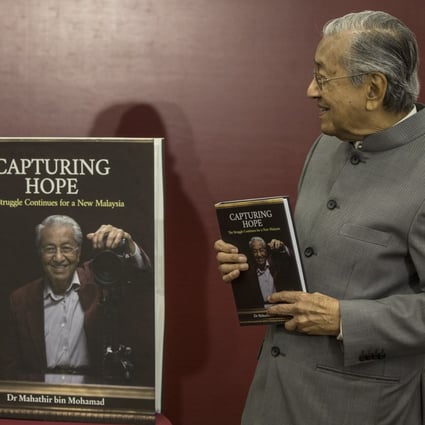 Former Malaysian prime minister Mahathir Mohamad launches his book in Kuala Lumpur. Photo: EPA-EFE