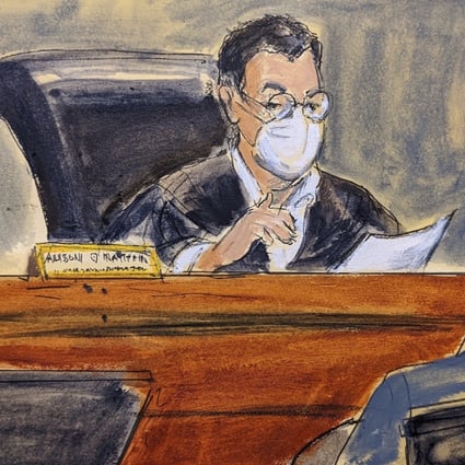 In a courtroom sketch, Judge Alison Nathan holds a note from the jury during Ghislaine Maxwell’s sex crimes trial on December 21. Photo: AP