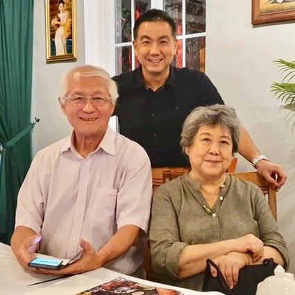 Lim Kok Cheong (left) with his wife Jun Chua and son Ee Young. Photo: Amy Chew