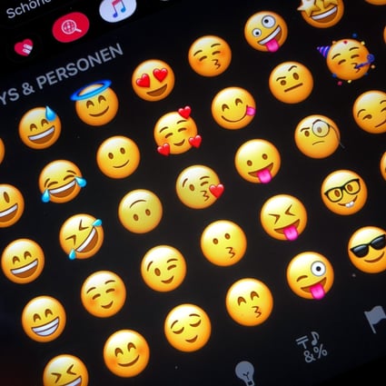 The most popular emojis of 2021 expressed positive emotions, like laughter, love and affection. Photo: Getty Images