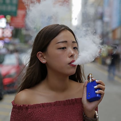 Young adults are set to face a smoking ban in Singapore. Photo: AP 