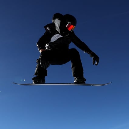 Shaun White of team United States takes a training run for the Men’s Snowboard Halfpipe competition at the Toyota U.S. Grand Prix at Mammoth Mountain. Photo: AFP
