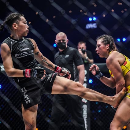 Xiong Jingnan kicks Ayaka Miura. Photo: Ryan Peters/ONE Championship