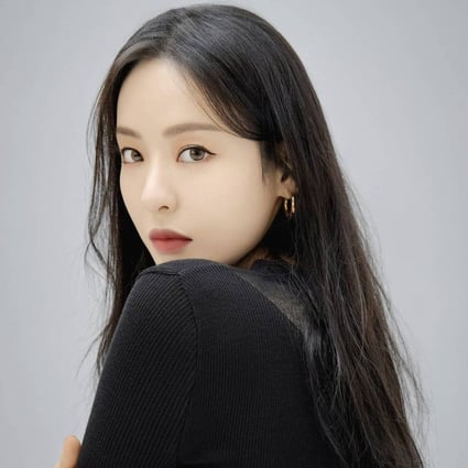 Single’s Inferno host Lee Da-hee is a model, K-drama actress and singer. Photo: @dahee0315/Instagram