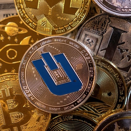Representations of virtual cryptocurrencies seen in this illustration taken November 28, 2021. Photo: Reuters