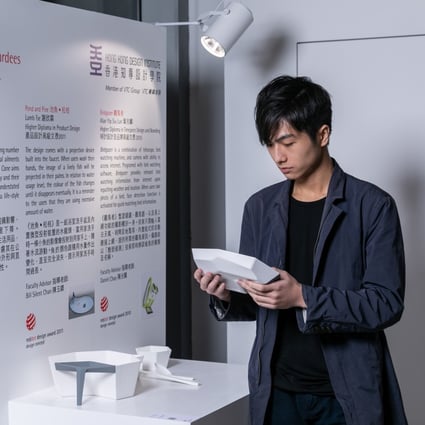 Yuen Sek is a set of modern Chinese tableware designed by Alvin Liu Shing-kai. It is one of the designs showcased in “Red Dot Exhibition: The Essence of Design – Creating Value” in Hong Kong.