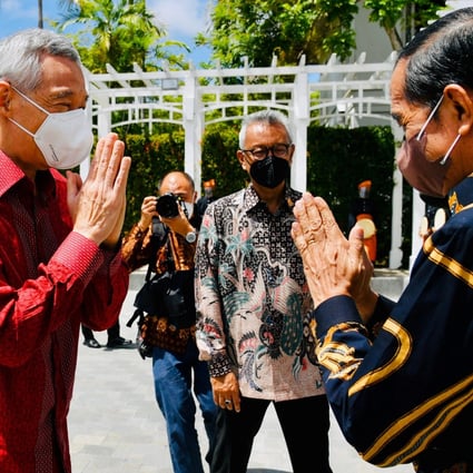 Singapore Prime Minister Lee Hsien Loong and Indonesian President Joko Widodo attend a leaders’ retreat on Bintan island. Photo: AFP