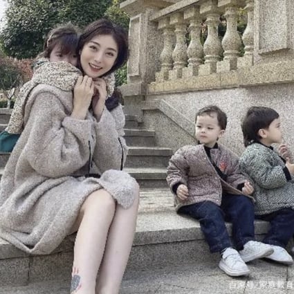 A single Chinese woman who had triplets using IVF is accused of giving the children an “incomplete family”. Photo: Baidu