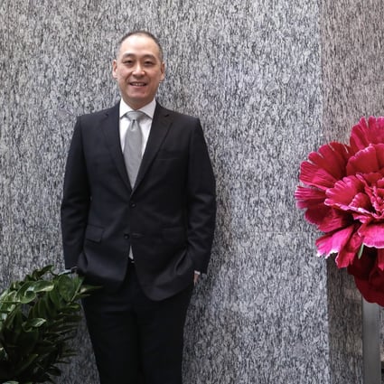 Brokers need to diversify into asset management and other investment services for customers, says Robert Lee Wai-wang. Photo: Jonathan Wong