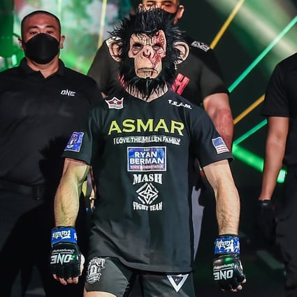Jarred Brooks heads to the ONE Circle ahead of his fight against Hiroba Minowa at ONE: Only The Brave in Singapore. Photos: ONE Championship