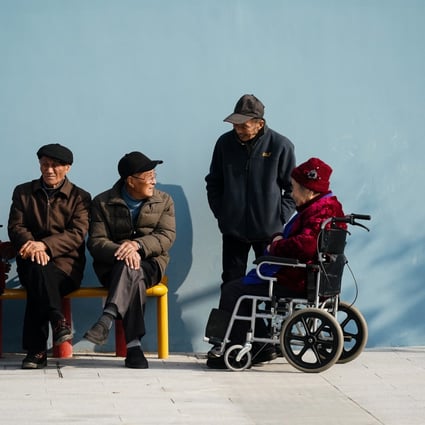 Senior citizens at a community elderly care center in Suzhou, China. Photo: Xinhua