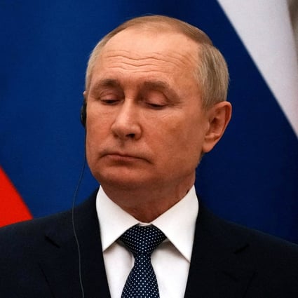 Putin's superyacht' abruptly left Germany amid sanctions ...