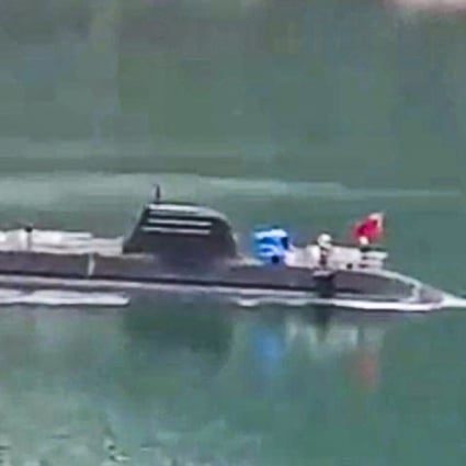 Video footage on social media appeared to show a Chinese submarine surfacing in a reservoir. Photo: Handout