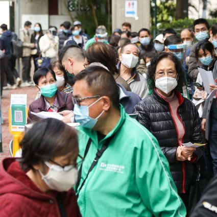 Residents queue up to Covid-19 jabs. Photo: Yik Yeung-man