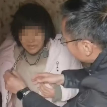 The video of a woman surnamed Yang chained to wall by her neck has sparked debate in China about human trafficking. Photo: Weibo