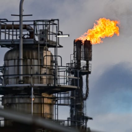 Surplus gas is burnt off at the crude oil processing plant of PCK Raffinerie in Brandenburg, Germany on February 25. The German government says it will free up some of its national oil reserves in response to the conflict in Ukraine and rising oil prices. Photo: DPA