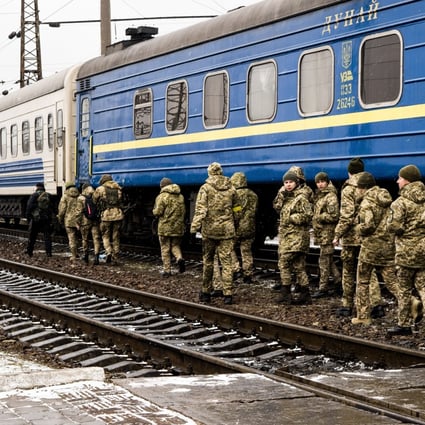 Ukrainian soldiers ready to reach the front line in Lviv. Photo: SOPA Images via ZUMA Press Wire/dpa