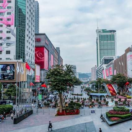 Huanqiangbei will remain closed for “at least three more days” this week, according to a notice by the electronics retail area’s community on March 7, 2022. Photo: Shutterstock