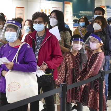 Residents queue for vaccination in Tsing Yi. Photo: K. Y. Cheng