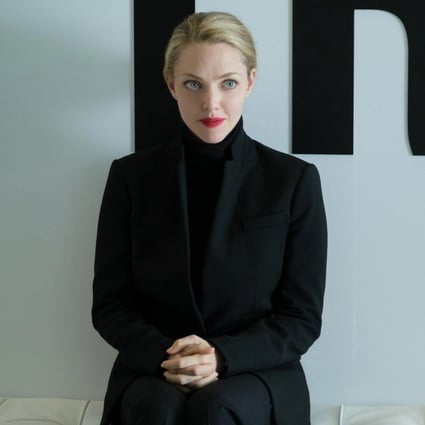 Amanda Seyfried as Elizabeth Holmes in The Dropout. Holmes lowers her voice in an episode of the series. Experts explain why a lower pitch can convey authority, strength and intelligence. Photo: TNS