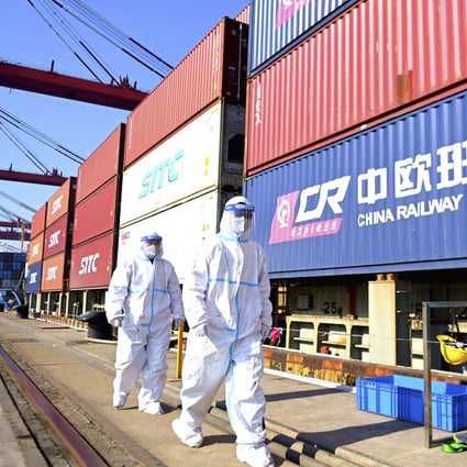 Lockdowns in China are likely to knock back the global supply chain recovery. Photo: AP