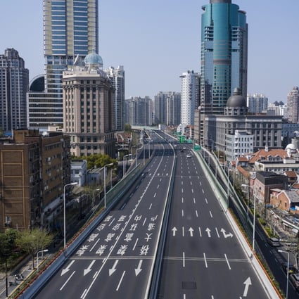 Shanghai wears a deserted look as the city of 25 million is under a lockdown to contain the spread of Covid-19. Photo: Bloomberg