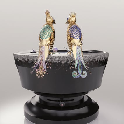 Van Cleef & Arpels’ Fontaine aux Oiseaux was one of the stunning table clocks on show at Watches and Wonders 2022. Photo: Van Cleef & Arpels