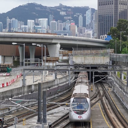 The MTR’s Shatin to Central link at Hung Hom Station. Commuters from Tai Wai and Sha Tin will be able to travel directly to Admiralty from Sunday, instead of changing lines in Kowloon Tong and Mong Kok currently. Photo: Sam Tsang