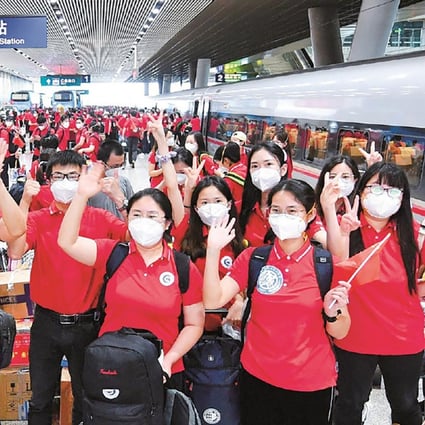 Some 1,091 healthcare workers returned to Hubei province on 31 May, 2022 Tuesday afternoon after spending 59 days in Shanghai as medical help. Photo: Weibo