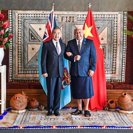 Chinese Foreign Minister Wang Yi meets Prime MInister Frank Bainimarama of Fiji in Suva on May 30. Photo: Fiji government
