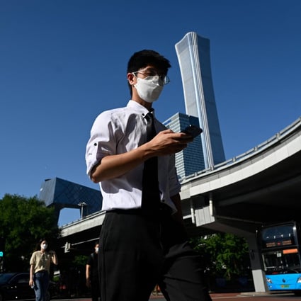 Overseas investors deposited US$9.1 billion into China’s equities in June, compared with outflows of US$19.6 billion in other emerging markets, the Institute of International Finance said. Photo: AFP