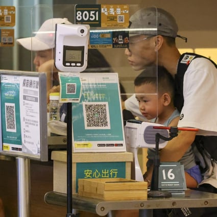Hongkongers need to use the “Leave Home Safe” app to enter various premises including restaurants. Photo: Dickson Lee